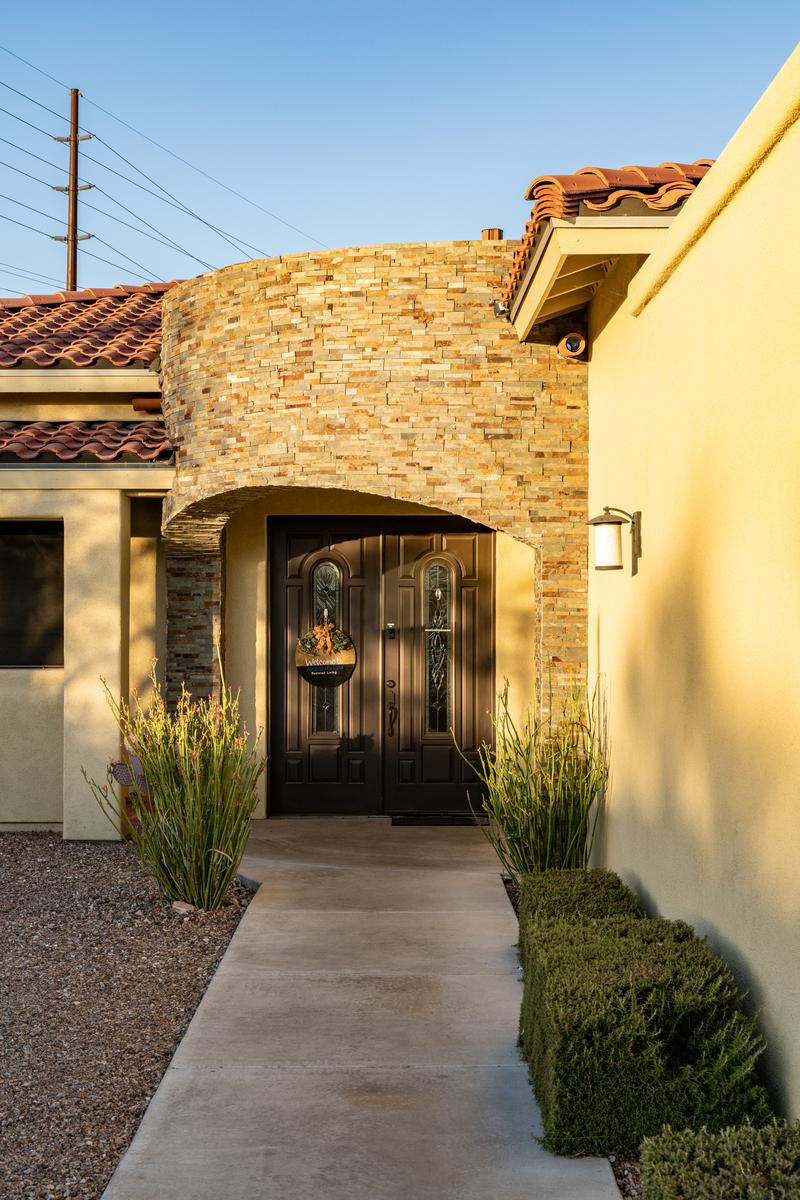 Hacienda De Luna — Tucson assisted living stone arch entrance